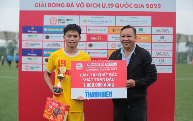 Sao trẻ ĐT U22 Việt Nam bị HLV Philippe Troussier kỷ luật, 'đuổi' khỏi sân tập sát thềm SEA Games 32