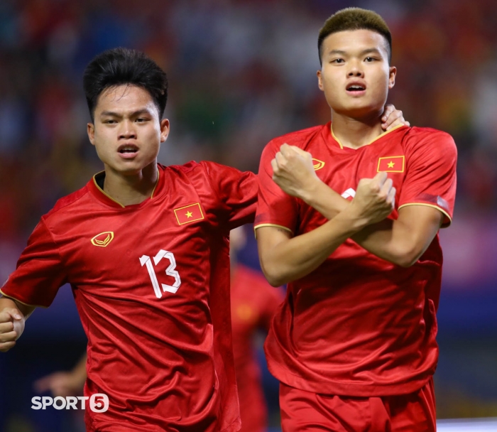 U22 Việt Nam thắng đậm trận khai màn SEA Games 32, được trao phần thưởng 'khó tin' từ HLV Troussier