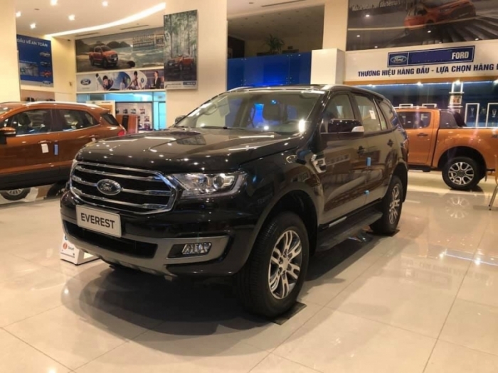 Ford Everest giảm giá, Ford Everest Trend