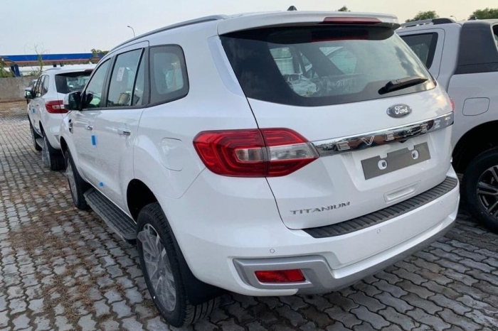 Ford Everest 2021 về đại lý