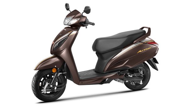 Honda Activa 6G bản kỉ niệm về đại lý