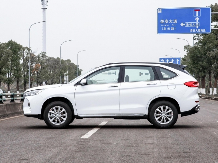 SUV cỡ C Haval M6 Plus 2021