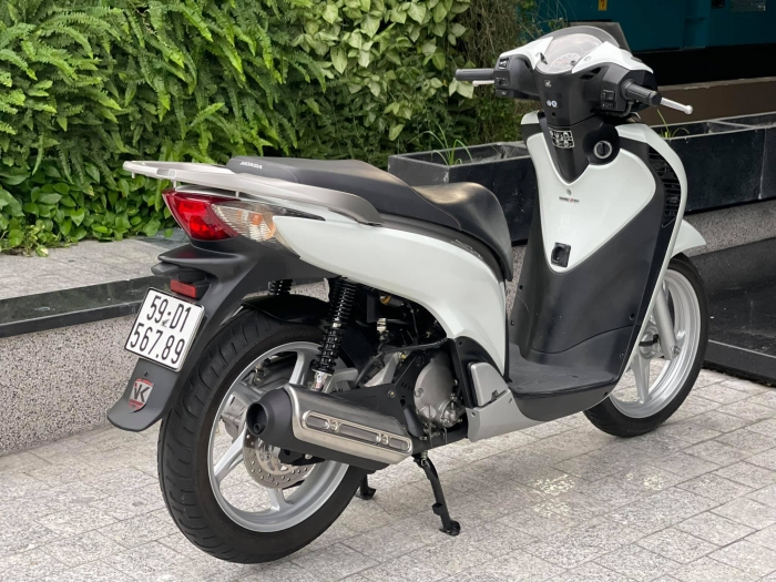 Honda SH 150i nhập Ý được rao bán với mức giá không tưởng, người mua chốt vội sợ lỡ cơ hội