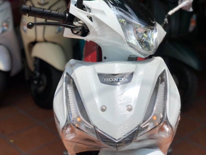 Honda Wave 125i 2021 về đại lý Việt với diện mạo mê mẩn, giá bán khiến Honda Wave Alpha 'chóng mặt'