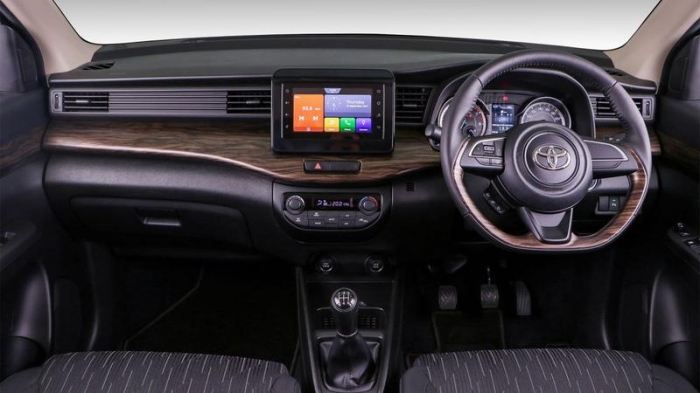 Mẫu MPV giá rẻ 'thế chỗ' Toyota Innova sắp ra mắt, thiết kế một chín một mười với Mitsubishi Xpander