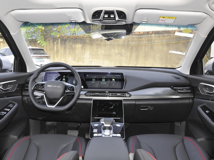 Beijing X7 2022 bất ngờ đổ bộ đại lý: Thiết kế đẹp hơn, nâng cấp trang bị để 'đè bẹp' Honda CR-V