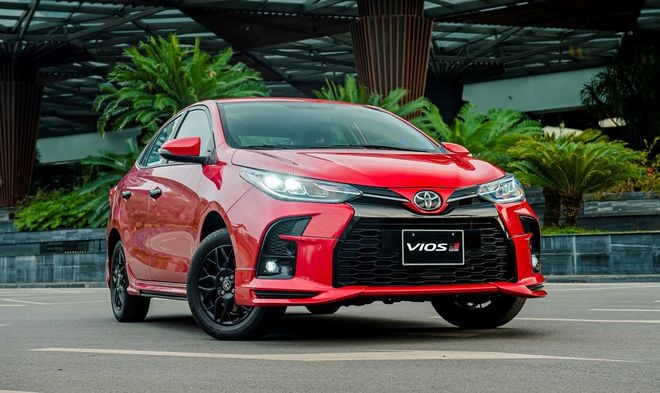 Toyota Vios có giá bán cực hấp dẫn trong cuối tháng 12, ngập tràn ưu đãi khiến Hyundai Accent 'e sợ'