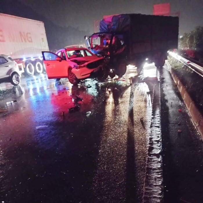 Mazda CX-5 tai nạn