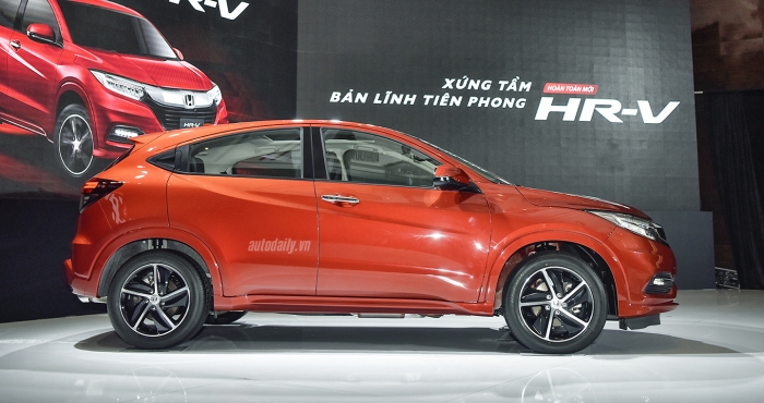 Honda HR-V giảm sốc lên tới 130 triệu đồng, sẵn sàng để đón phiên bản mới về đại lý?