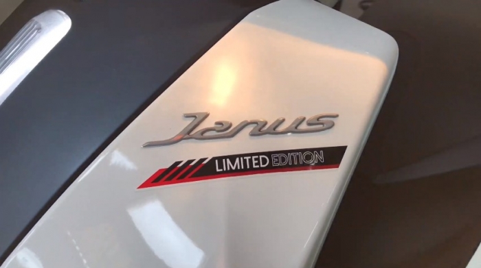 Cận cảnh Yamaha Janus 2021 bản giới hạn tại đại lý: 'Lấn át' Honda Vision 2021, giá chỉ 31,99 triệu