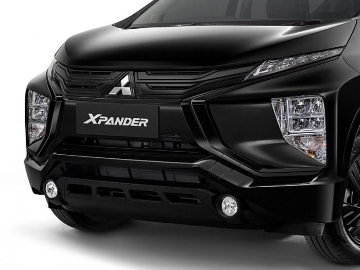 Mitsubishi Xpander 2021 bất ngờ có thêm bản mới, giá chỉ 442 triệu khiến khách Việt ngỡ ngàng