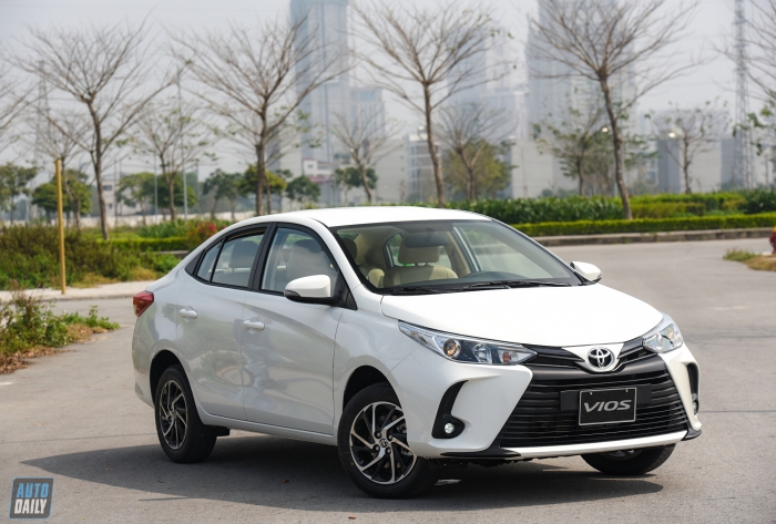 Giá xe Toyota Vios giảm sâu kỉ lục, xuống mức thấp đến khó tin khiến Hyundai Accent 'e ngại'