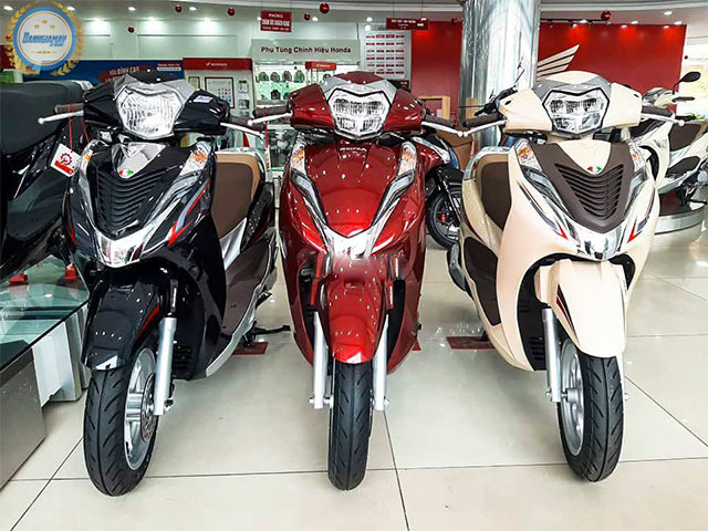 Giá xe Honda Lead 2021 bất ngờ giảm đầu tháng 8, cùng Honda SH 'hút khách' với mức giá khó tin