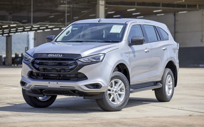 Đối thủ Hyundai SantaFe chuẩn bị về đại lý vào cuối năm nay, lột xác để 'thế chân' Toyota Fortuner