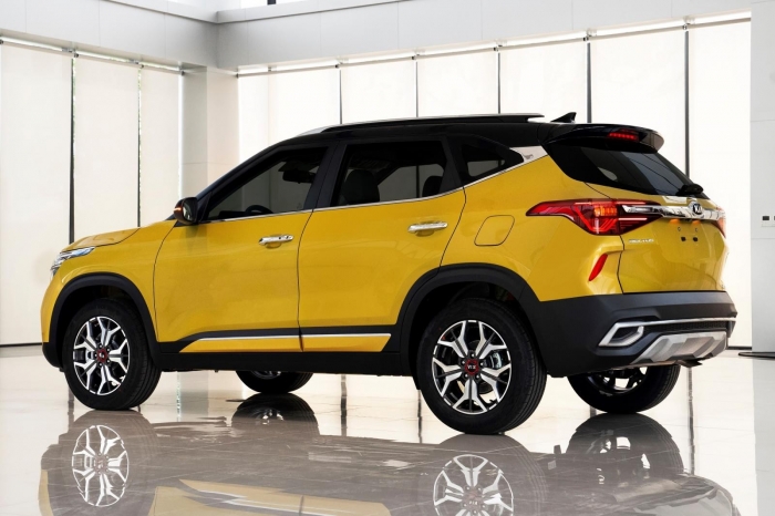 Kia Seltos 2021 bất ngờ được bổ sung thêm loạt trang bị, mức giá mới khiến khách Việt ngỡ ngàng