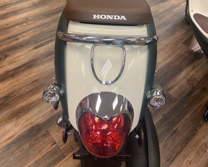 'Đàn em' Honda SH ra mắt với giá siêu hấp dẫn, thay Honda Vision thành 'kẻ hái ra tiền' của hãng?