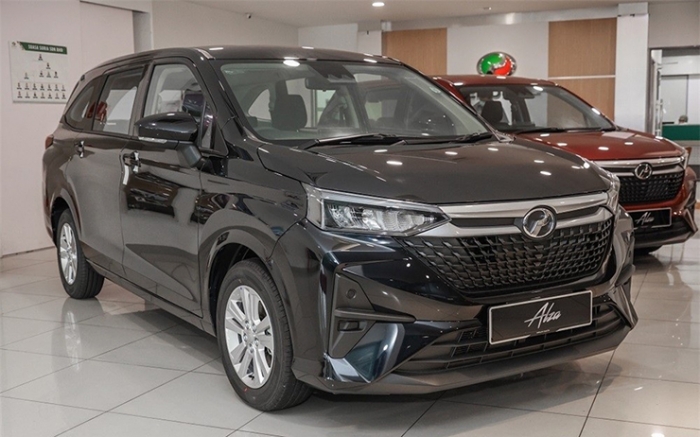 Mẫu xe 'song sinh' của Toyota Veloz Cross 2022 đắt hàng không tưởng với giá 328 triệu đồng