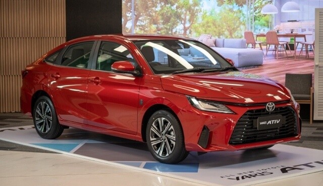 Số lượng người đặt mua Toyota Vios 2023 cao kỉ lục, giá rẻ khiến Hyundai Accent 'sốc nặng'