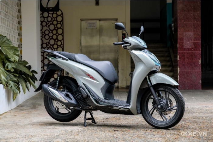 Giá xe Honda SH 2022 tăng cao trở lại, phía đại lý tiết lộ thông tin hot mà khách Việt nên biết