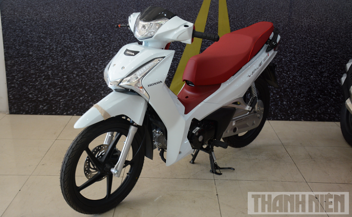 Mẫu xe số Honda Wave 125i 2022 bất ngờ về đại lý Việt, có gì đặc biệt mà giá bán đắt ngang Honda SH?