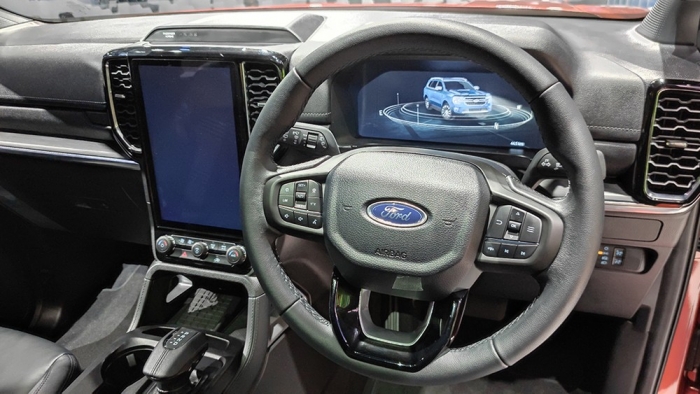 Ford Everest 2022 ra mắt với loạt nâng cấp ấn tượng, hé lộ mức giá khiến Toyota Fortuner 'điêu đứng'