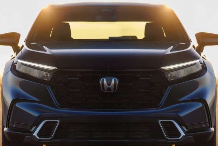Honda CR-V 2023 lần đầu lộ diện: Đẹp xuất sắc, hé lộ ngày ra mắt 'đấu' Hyundai Tucson