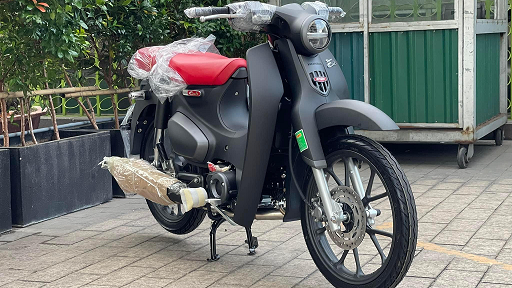 Giá xe Honda Super Cub C125 tiếp tục 'vượt đỉnh', chạm mốc 200 triệu khiến khách Việt ngỡ ngàng