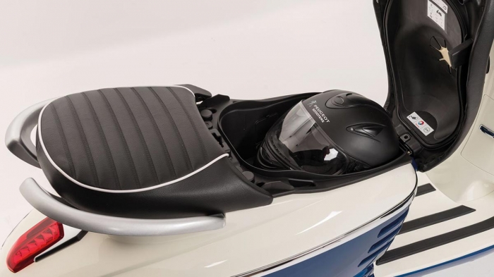 'Kình địch' của Honda SH 150i ra mắt với giá 84 triệu: Thiết kế sang trọng, 'vùi dập' vua tay ga