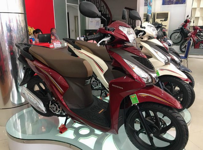 Giá xe Honda Vision sắp 'chạm đáy', đại lý tung thêm ưu đãi khiến khách Việt 'nửa tin nửa ngờ'