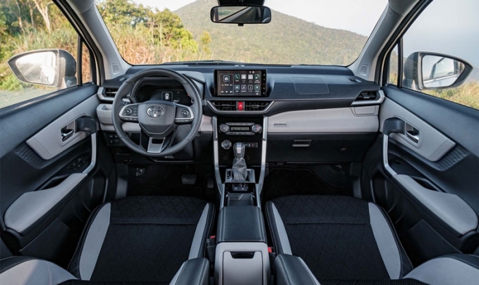 Toyota Veloz Cross sắp có bản hybrid tiết kiệm xăng, thêm cơ hội 'lật đổ' Mitsubishi Xpander