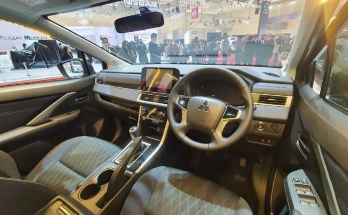 Xem trước mẫu Mitsubishi Xpander Cross 2023 sắp ra mắt khách Việt