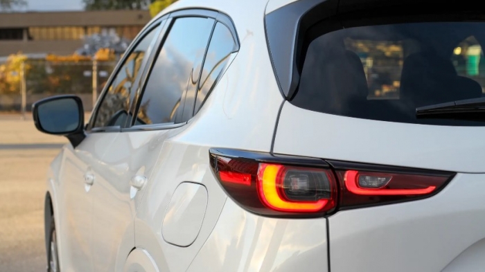 Mazda CX-5 2023 ra mắt với giá từ 655 triệu đồng, tăng sức ép lên Honda CR-V