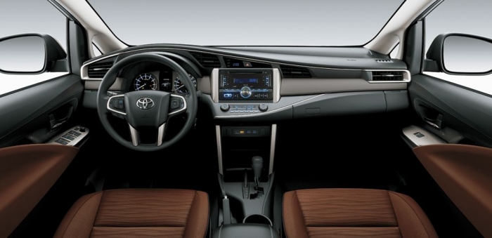 Toyota Innova giảm giá