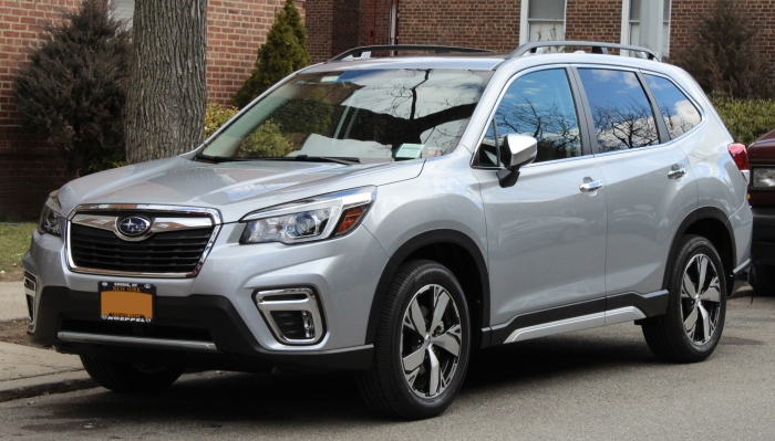 Subaru Forester giảm giá