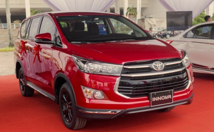 giá xe Toyota Innova 