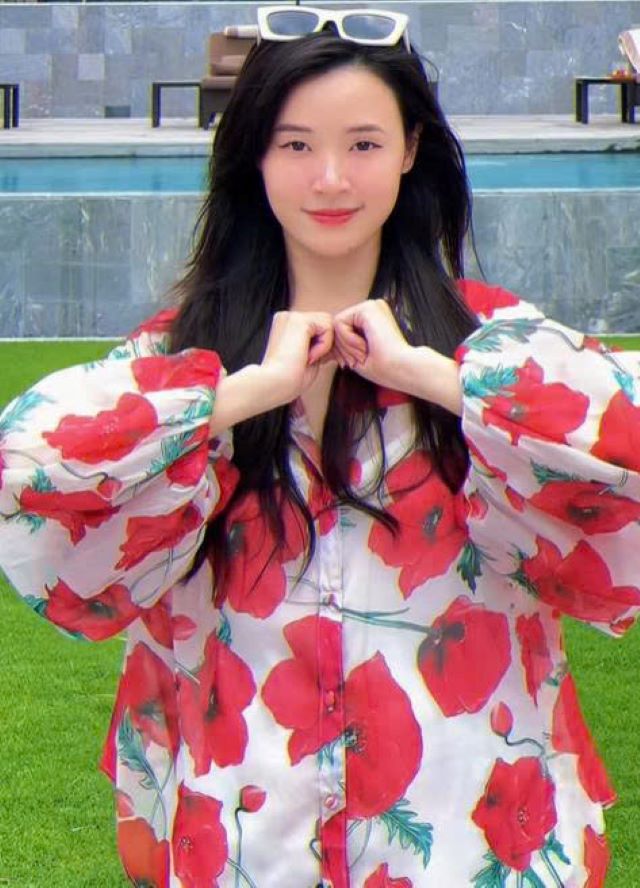 midu-mang-thai-con-dau-long