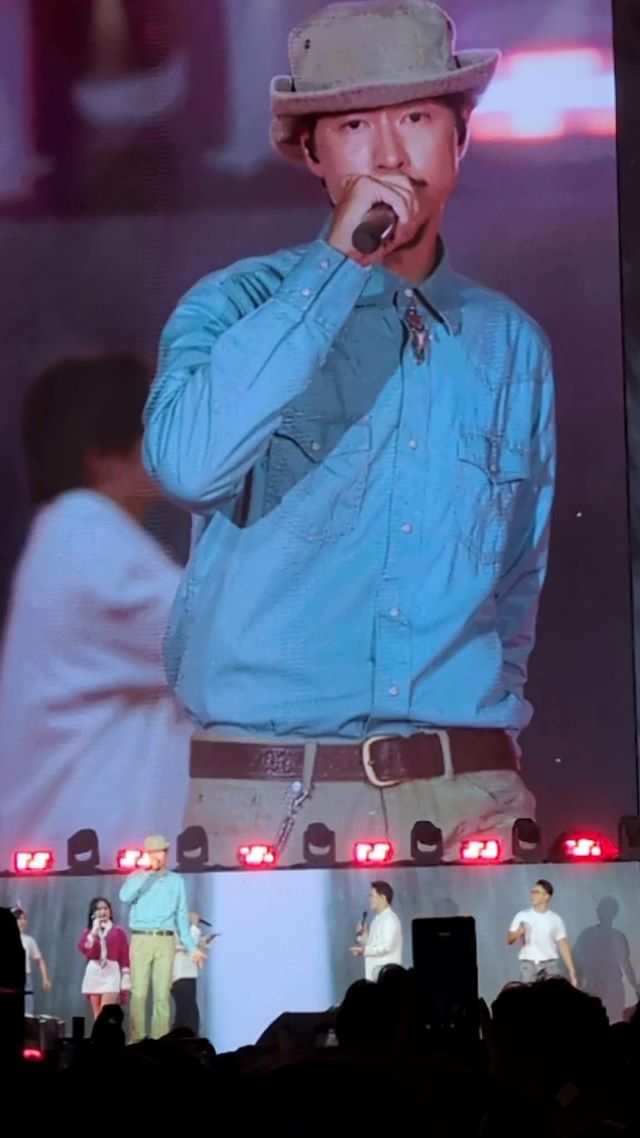 den-vau-hat-tai-pho-di-bo