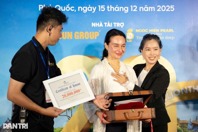 khach-thu-20-trieu-nhan-thuong