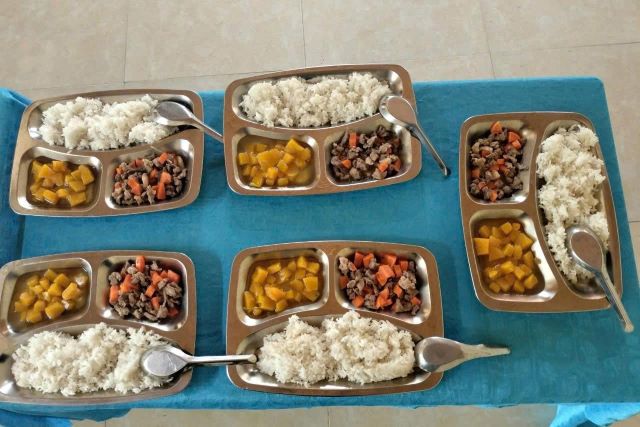 bua-an-du-an-nuoi-em-nghe-an