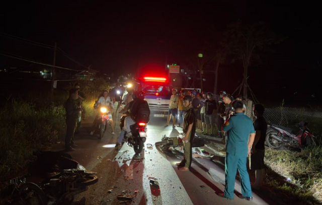 2-xe-may-tong-truc-dien-o-lam-dong-2-nguoi-tu-vong-tai-cho