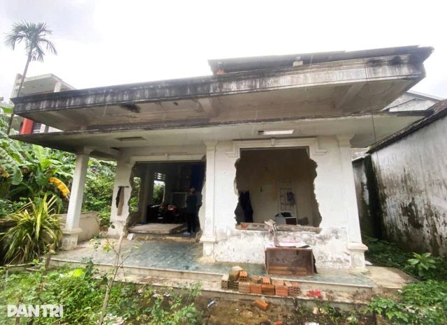 can-nha-nguoi-dan-ong-bi-nhom-hoc-sinh-danh