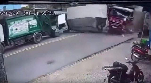 xe-ben-dam-o-to-tai-tphcm