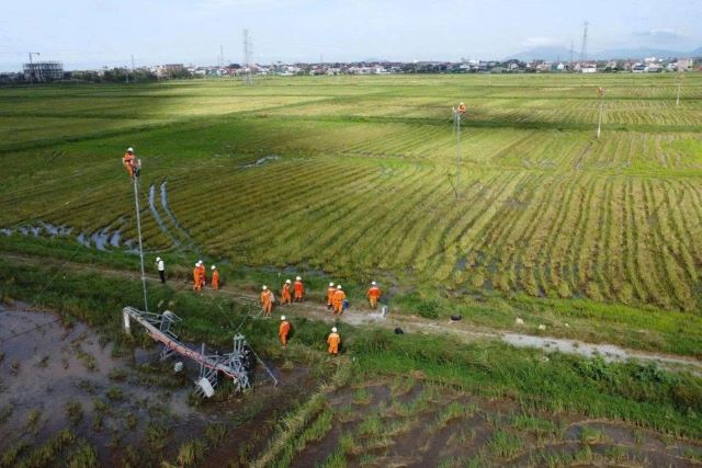 sua-chua-cot-dien-ha-tinh