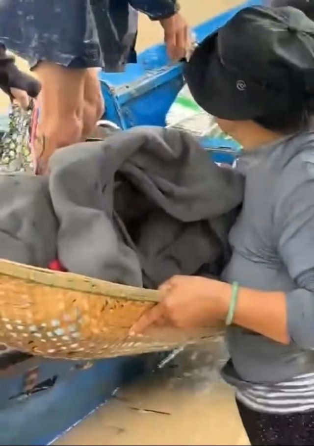 lanh-dao-so-y-te-dak-lak-xin-loi-me-va-be-so-sinh2-rs