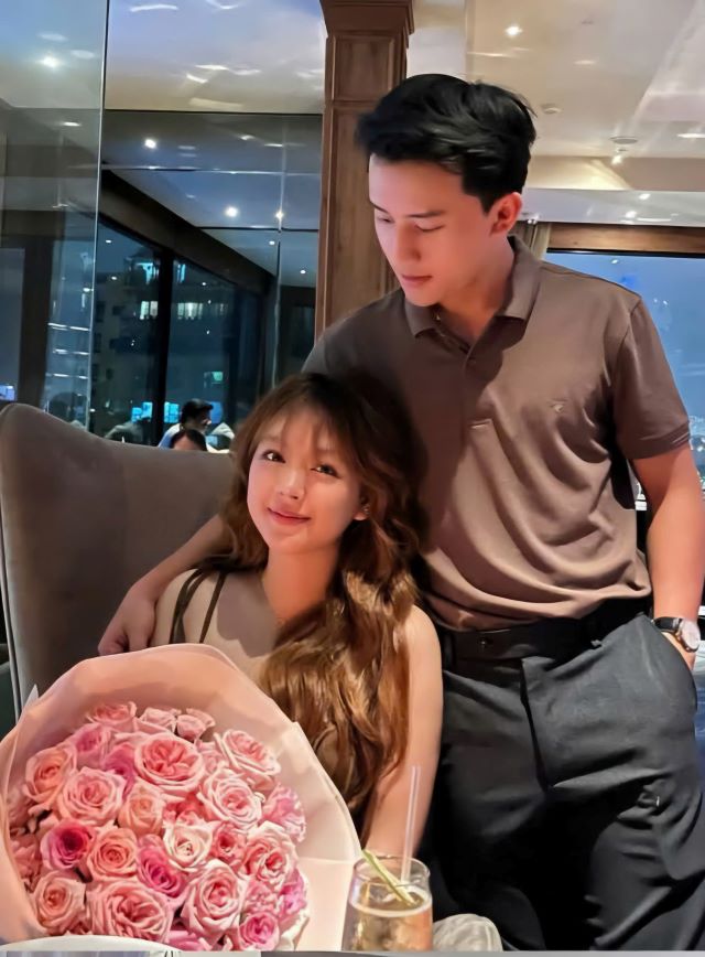 ban-gai-cua-can-bo-tre-gap-nan-tren-duong-ve-que-nghi-tet