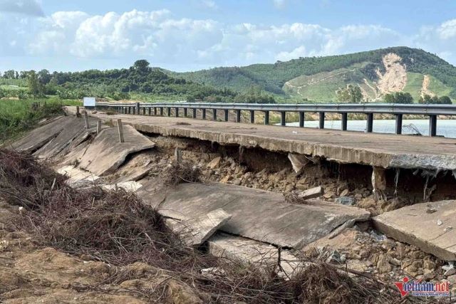 hien-truong-vu-sap-bo-ke-song-ba-khien-4-tu-vong-o-dak-lak-3