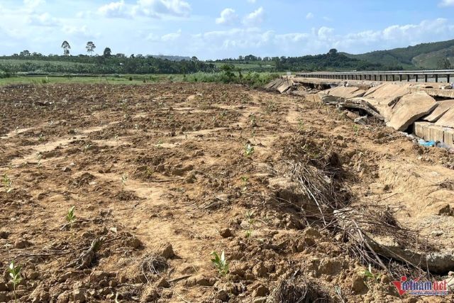 hien-truong-vu-sap-bo-ke-song-ba-khien-4-tu-vong-o-dak-lak-4