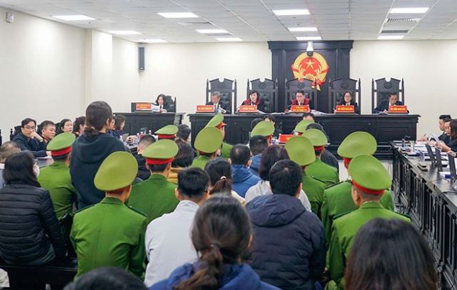 phien-toa-xet-xu-vu-an-sua-gia-z-holding