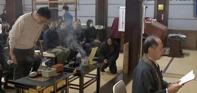 cong-ty-thuoc-tru-sau-lam-le-cau-sieu-cho-con-trung