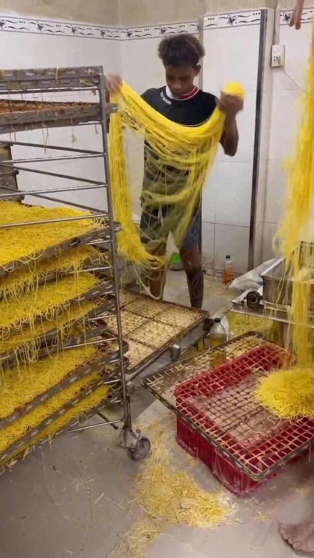 lam-mi-soi-bang-hoa-chat